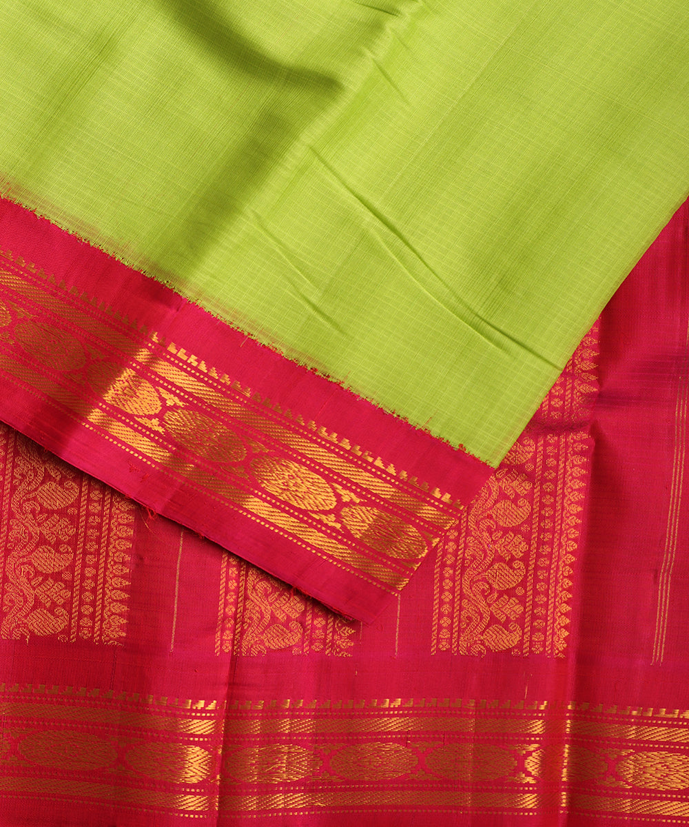 Kelly green color handloom Gadwal cotton saree