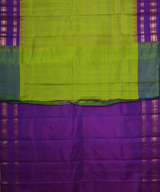 Kelly green color handloom Gadwal Silk saree