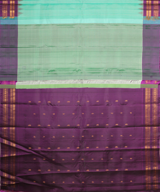 Emerald green color handloom Gadwal Silk saree