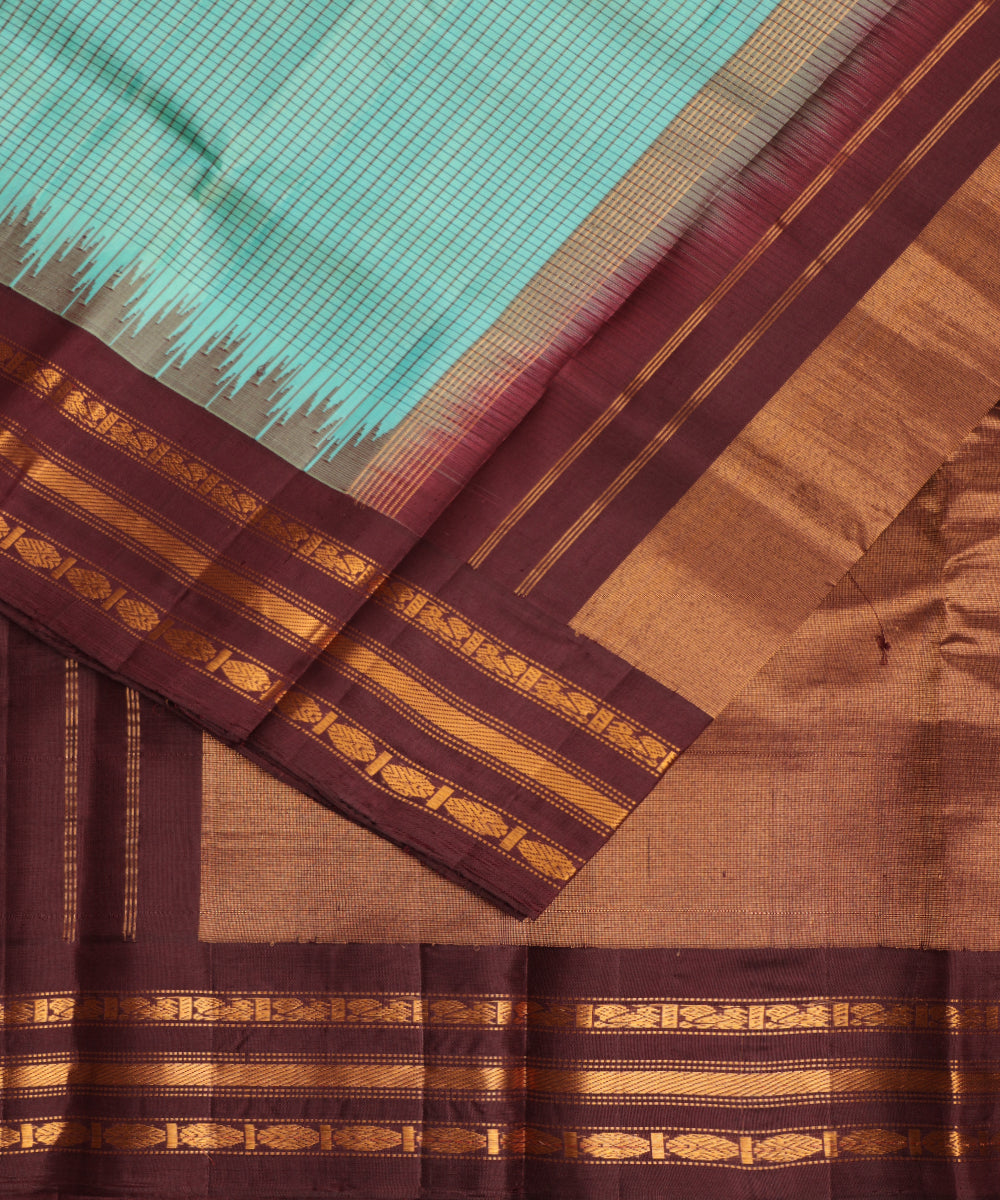 Emerald green shade handloom Gadwal Silk saree