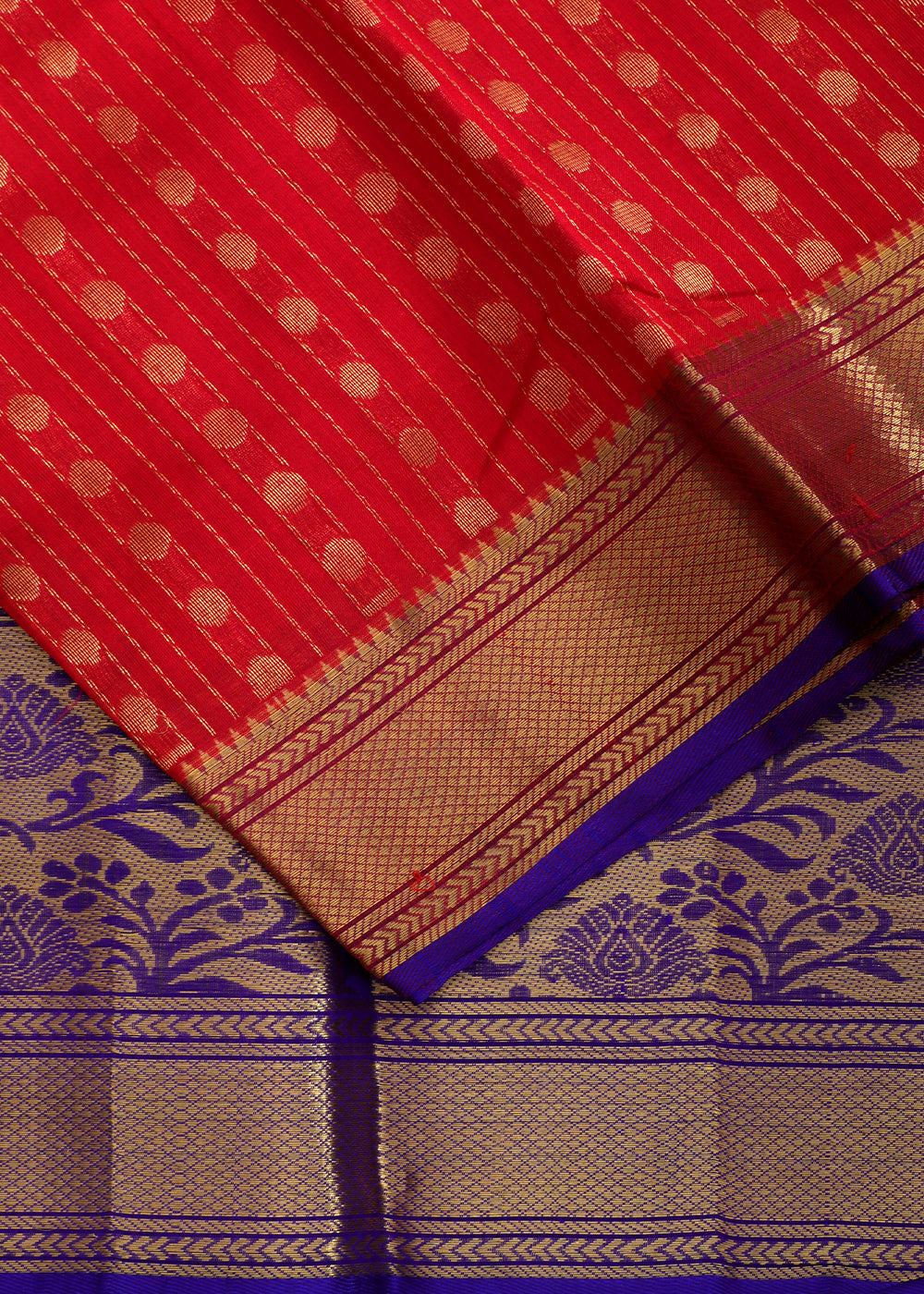 Red color handloom chirala sico saree