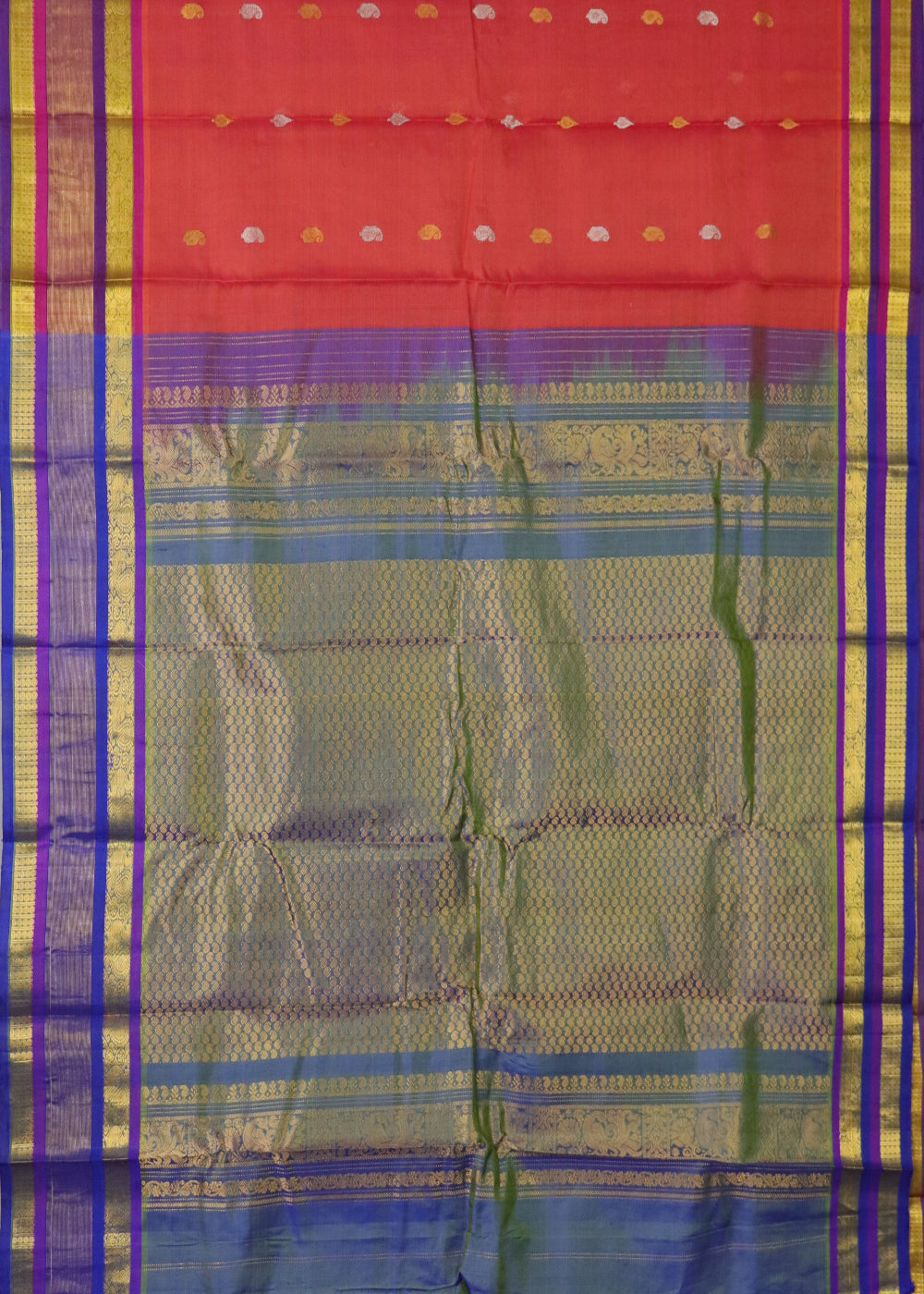 Imperial red color Handloom Gadwal sico saree