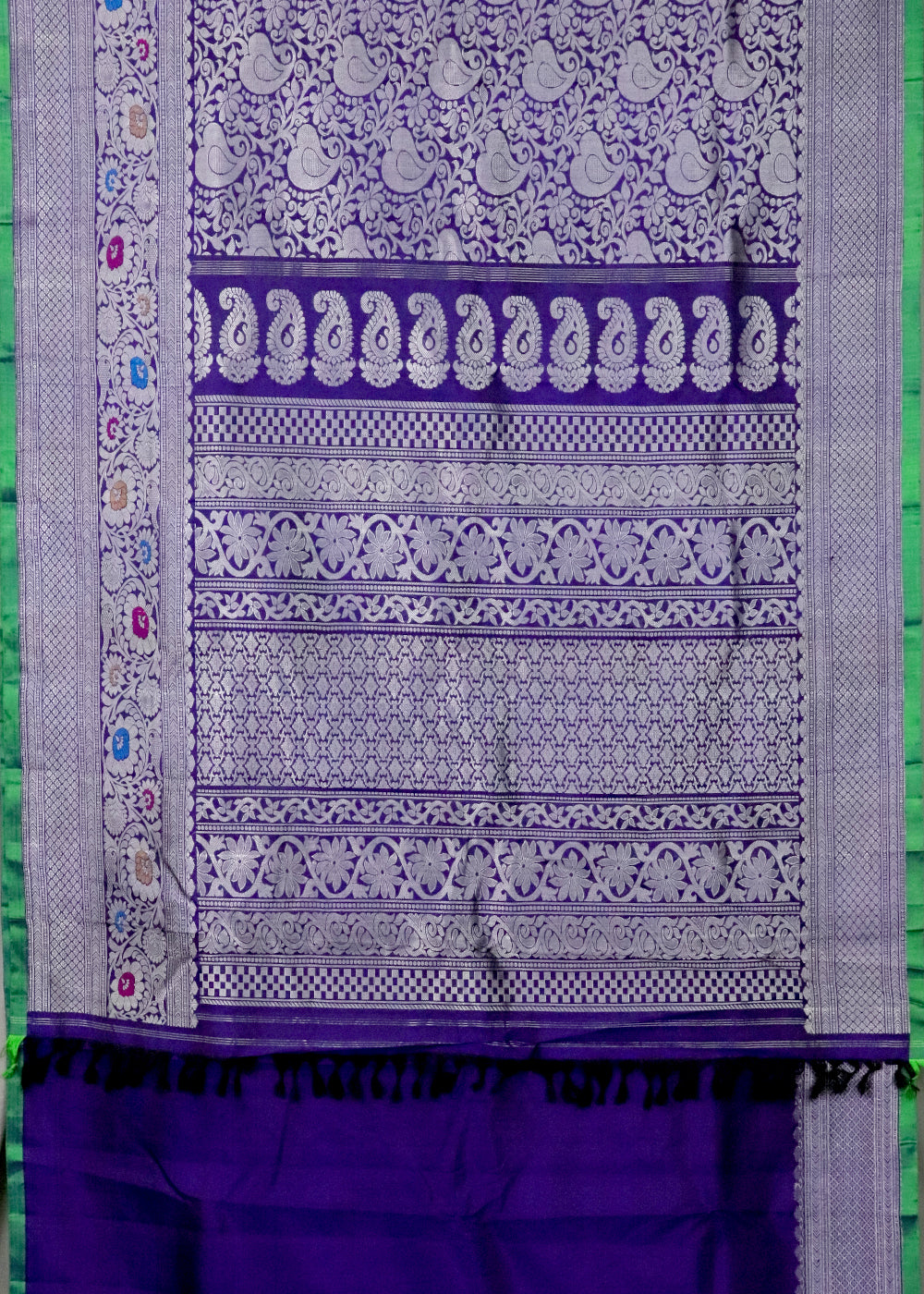 Navy blue color handloom Gadwal Silk saree