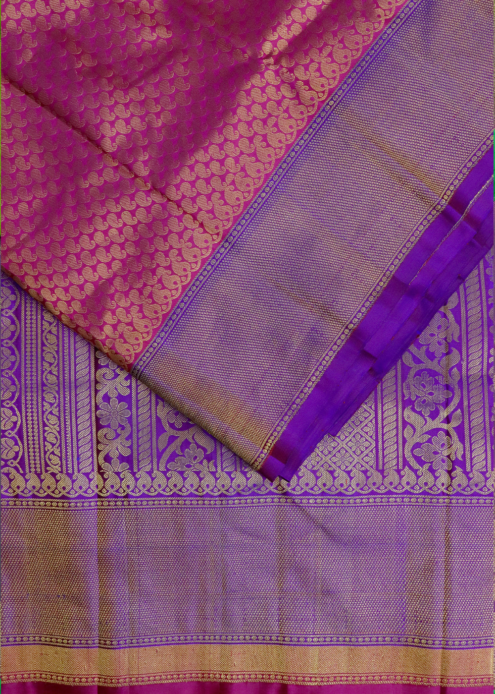 Multi-shade color handloom Gadwal Silk saree