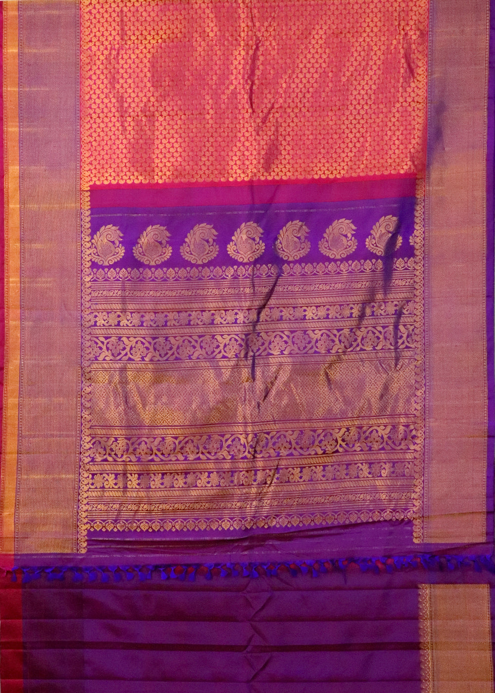 Multi-shade color handloom Gadwal Silk saree