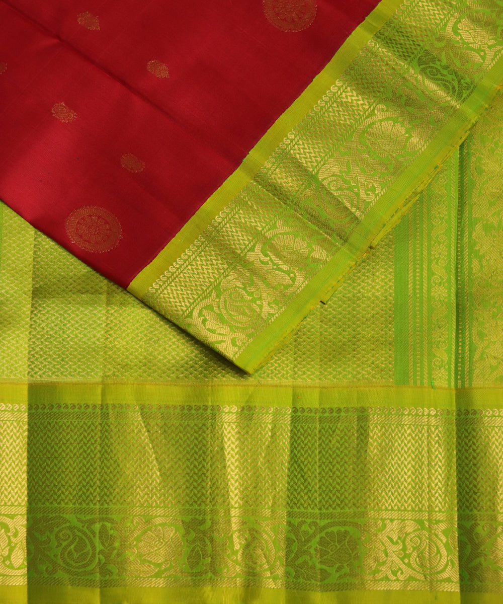 Red color handloom Gadwal Silk saree