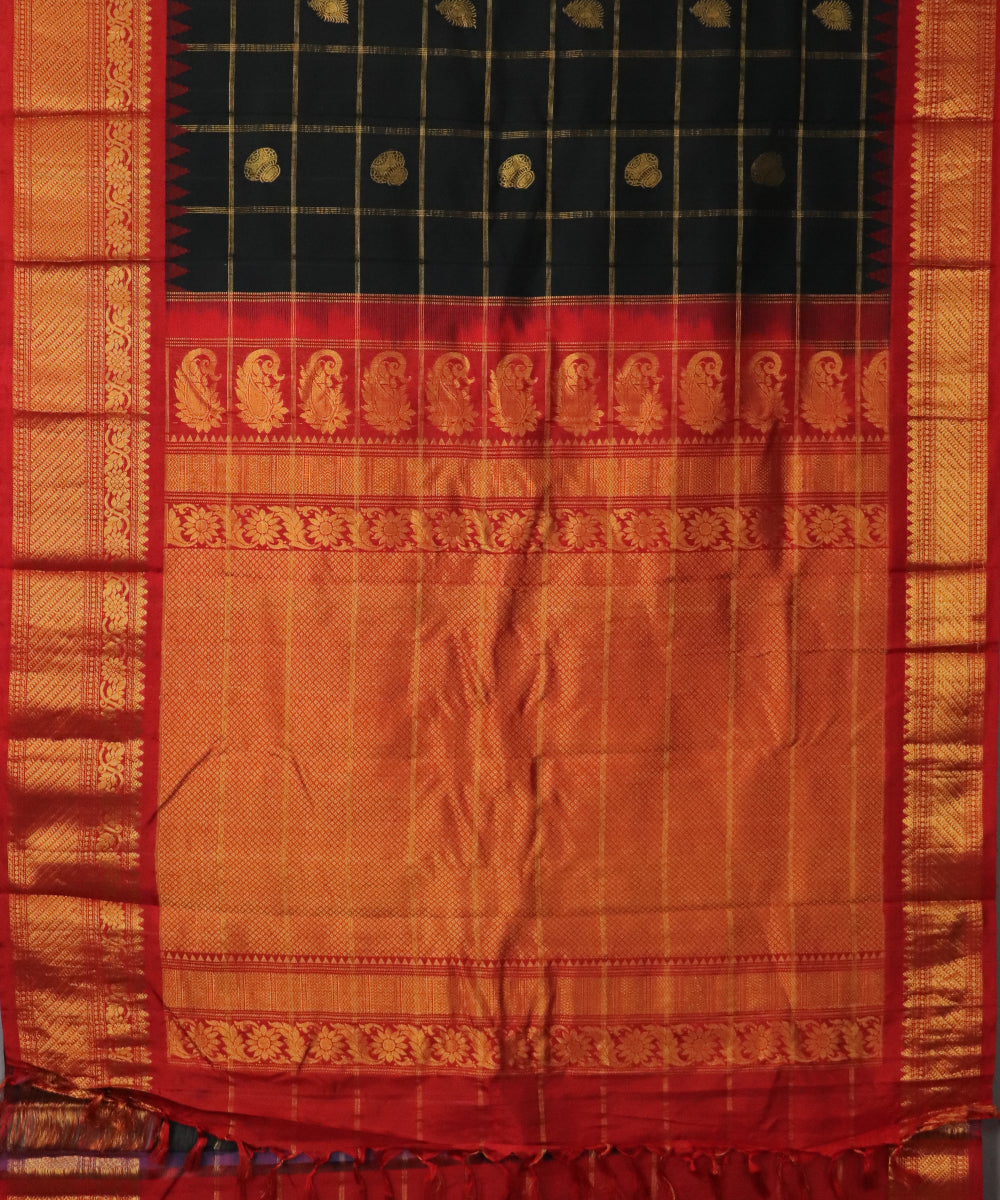 Black color handloom Gadwal Silk saree