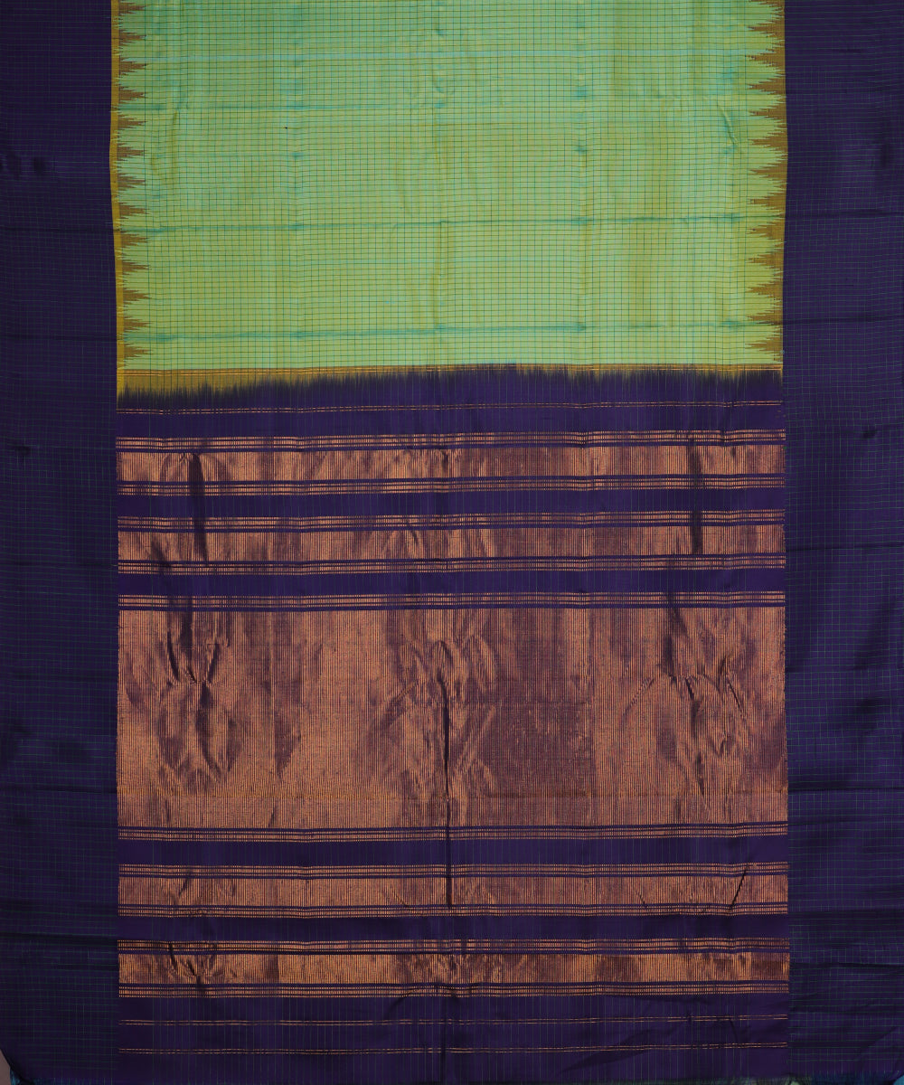 Emerald green color handloom Gadwal Silk saree