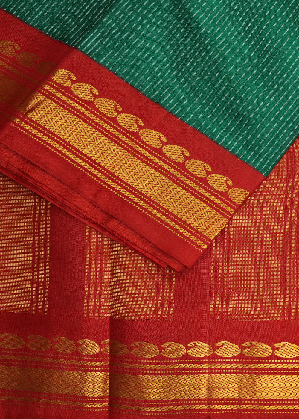 Dark green color Gadwal cotton saree