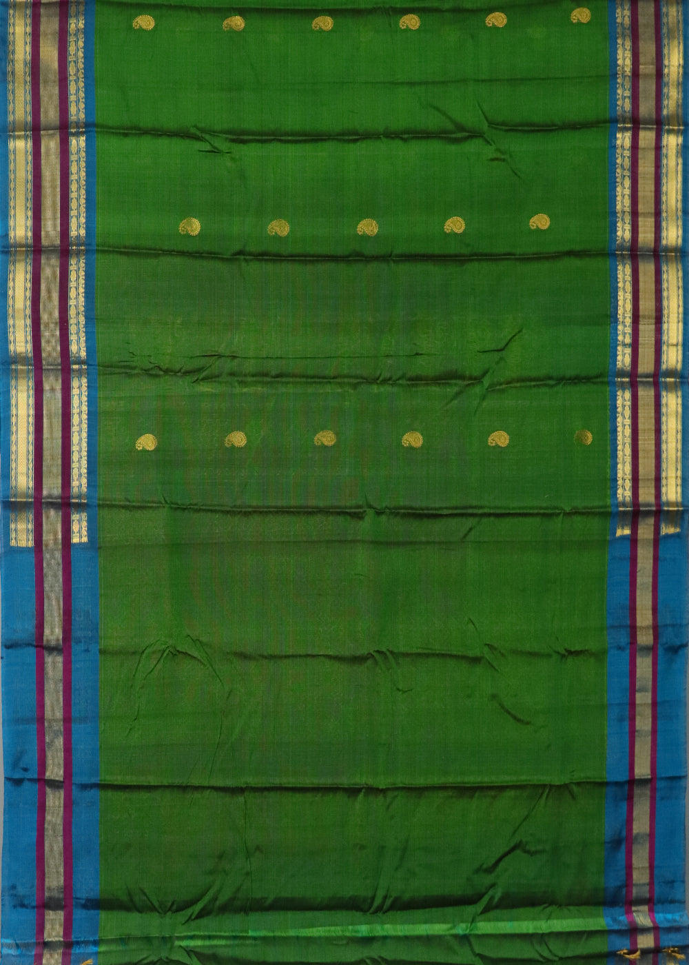 Sacramento green color Handloom Gadwal sico saree