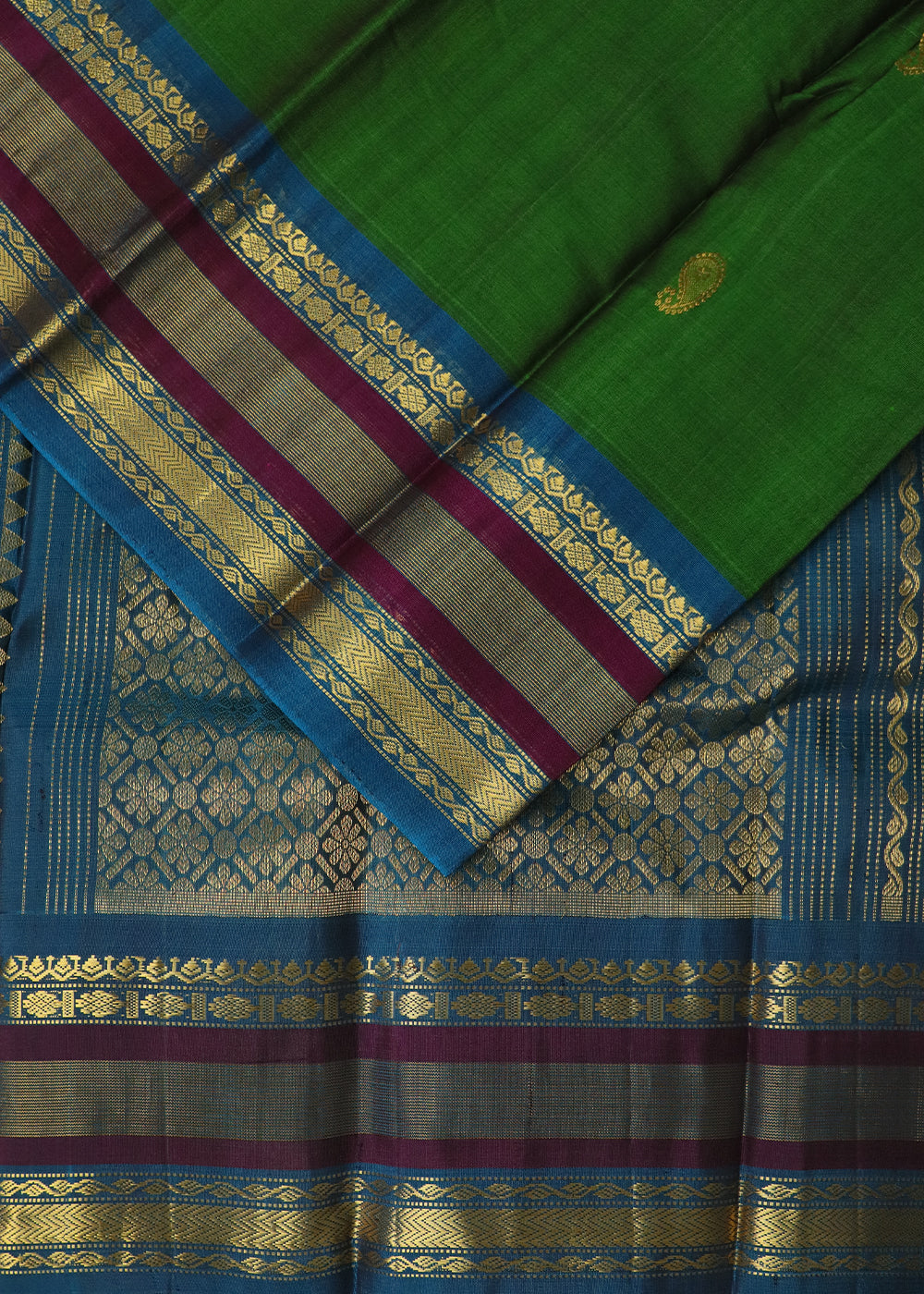 Sacramento green color Handloom Gadwal sico saree