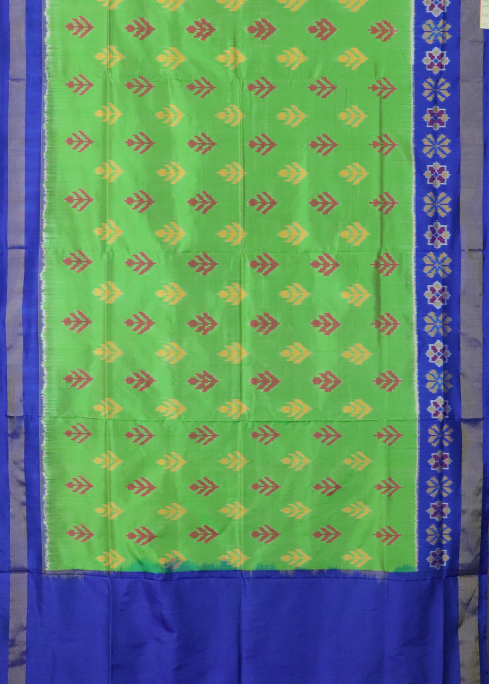 Kelly green shade color handloom rajkot silk saree